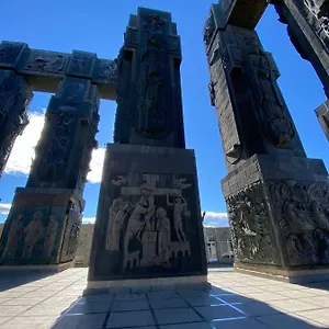 Georgian Stonehengeee Тбилиси